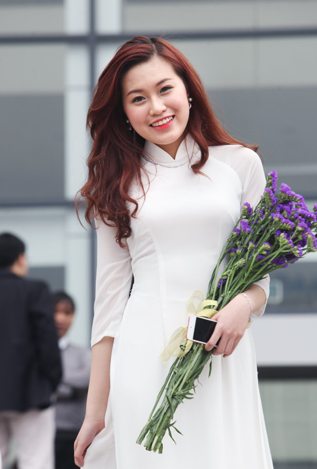 Nữ sinh trường Amsterdam xinh tươi trong ngày hội áo dài - 5