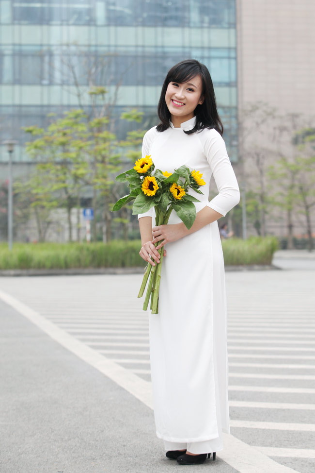 Nữ sinh trường Amsterdam xinh tươi trong ngày hội áo dài - 7