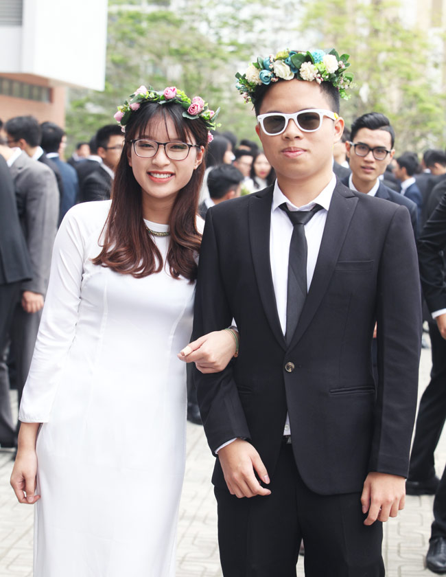 Nữ sinh trường Amsterdam xinh tươi trong ngày hội áo dài - 10