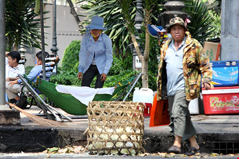 Nhà thờ địa thế đẹp nhất vùng Chợ Lớn "nghẹt thở"' vì tệ nạn - 11