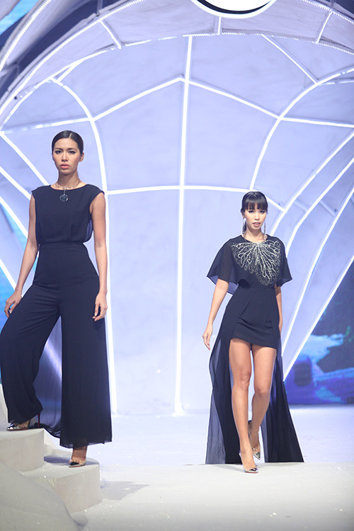 Trương Ngọc Ánh, Quỳnh Nga sexy hút mắt trên thảm đỏ - 5