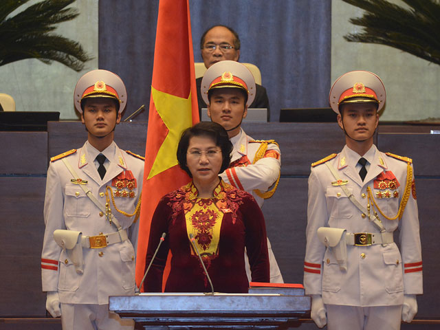 Tân Chủ tịch Quốc Hội Nguyễn Thị Kim Ngân tuyên thề