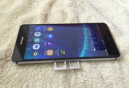 InFocus V5 “lên ngôi” nhờ cấu hình khủng, thiết kế đẹp, giá rẻ - 2