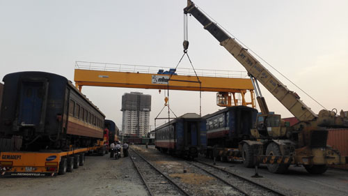 Bắt đầu cẩu 150 toa tàu “kẹt” ở Sài Gòn ra Đồng Nai - 2