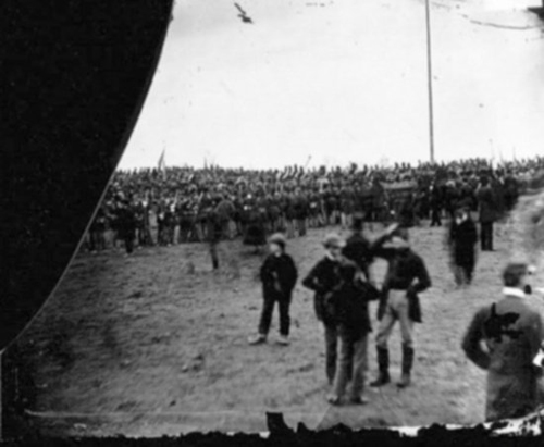 Những bức ảnh làm "hại não" cư dân mạng năm 2016 - 8