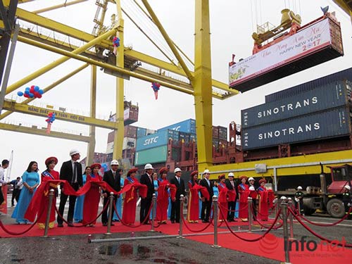 Hàng qua Cảng Đà Nẵng lần đầu tiên vượt mức 7 triệu tấn/năm - 1