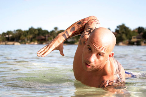 Mãn nhãn màn đua xe trên mặt nước của Chân Tử Đan với Vin Diesel - 1