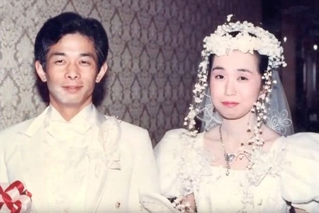 Người chồng Nhật 20 năm không nói chuyện với vợ vì...ghen - 1