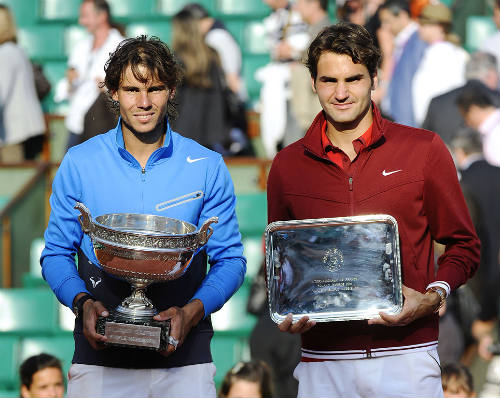 Tennis 24/7: Federer vẫn bị Nadal ám ảnh ở sân đất nện - 1