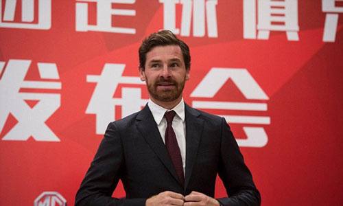 Fan Trung Quốc quây kín chào đón Oscar 500.000 bảng/tuần - 5