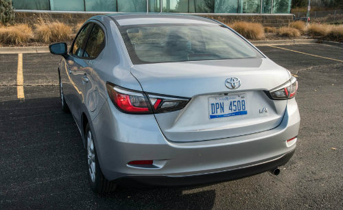 Đánh giá 2017 Toyota Yaris iA giá 383 triệu đồng - 2