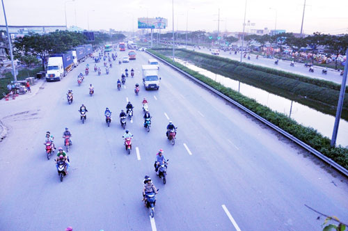 Cửa ngõ SG thông thoáng bất ngờ sau nghỉ Tết Dương lịch - 1