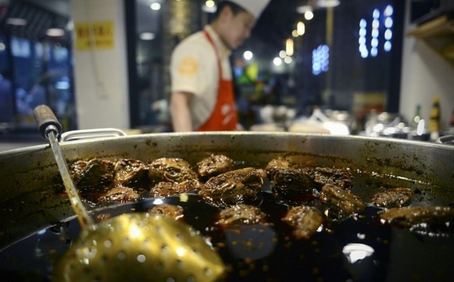 Trung Quốc lên cơn sốt món ăn từ đầu thỏ - 1