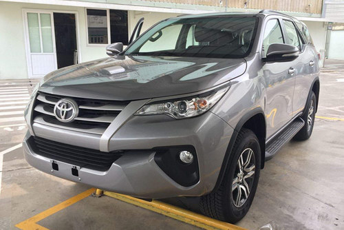 Toyota Fortuner 2017 sắp ra mắt Việt Nam có bản máy dầu - 1