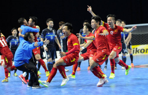 FIFA tôn vinh bóng đá Việt Nam với kỳ tích World Cup - 1