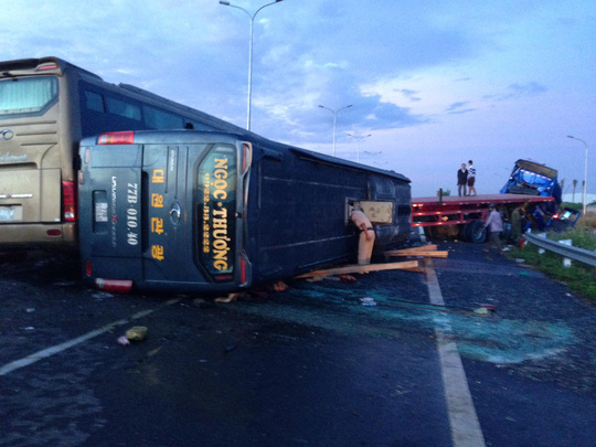 Hình ảnh thảm khốc trên cao tốc TPHCM - Long Thành - Dầu Giây - 2