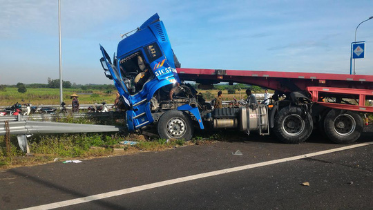 Hình ảnh thảm khốc trên cao tốc TPHCM - Long Thành - Dầu Giây - 5