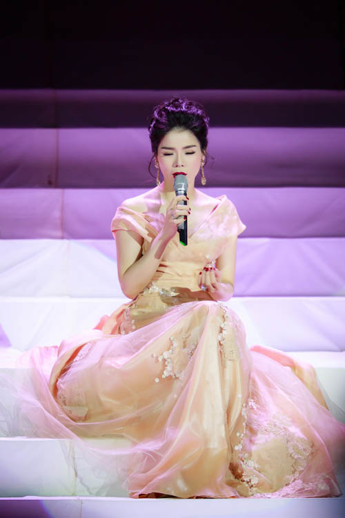 Lệ Quyên tiếp tục khẳng định đẳng cấp với dòng nhạc Bolero - 5