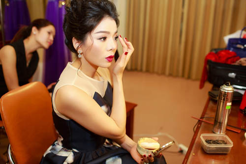 Lệ Quyên tiếp tục khẳng định đẳng cấp với dòng nhạc Bolero - 11