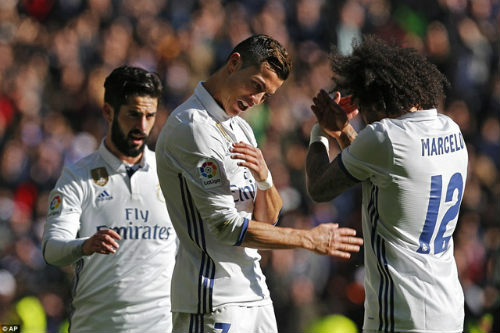 Real lên &#34;thiên đường&#34; với kỷ lục mới:  7 dấu ấn Zidane - 3