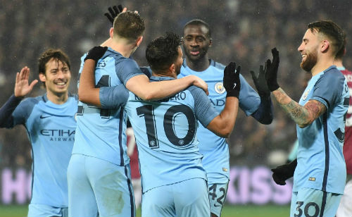 Man City: Guardiola nhận sai lầm, sợ bóng đá Anh - 1