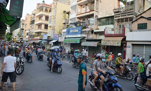 Nã súng bắn chết người ở SG: Trinh sát tinh nhuệ vào cuộc - 2