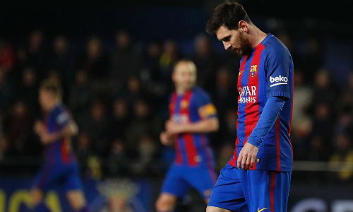 Đua Liga với Real: Messi hóa &#34;Thánh&#34; không cứu nổi Barca - 2