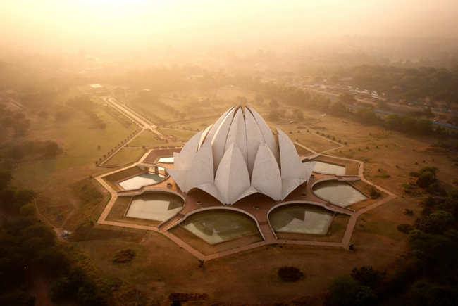 Đền Hoa Sen, trung tâm đức tin của các tín đồ Baha'i, New Delhi, Ấn Độ. 