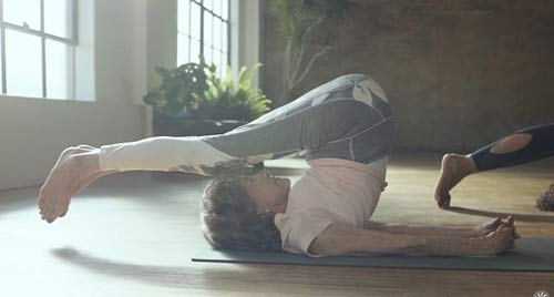 Siêu HLV Yoga U100: 75 năm, 1 câu &#34;thần chú&#34; trường thọ - 4