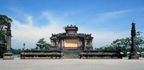 Trùng tu di tích và những lần dư luận xôn xao - 5