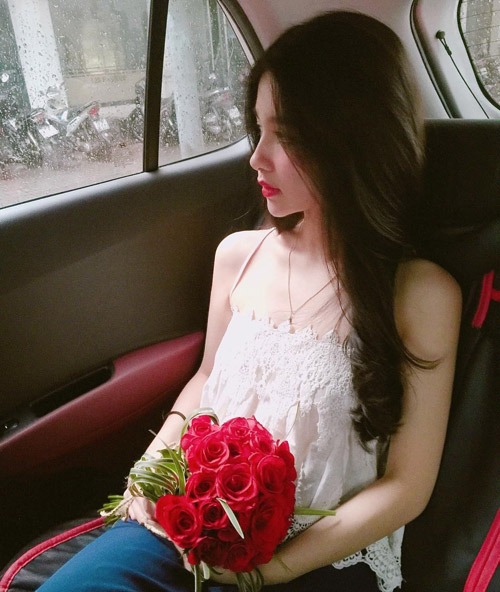 Trấn Thành có &#34;lung lay&#34; trước fan nữ giống hệt Angela Baby? - 13