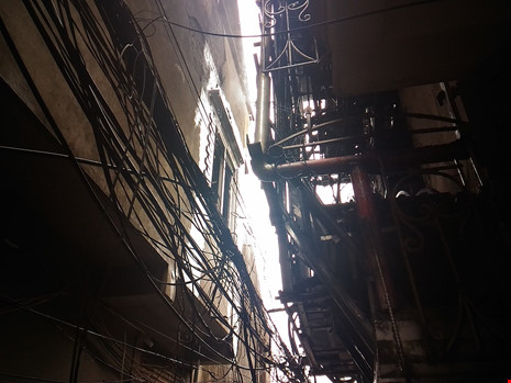 Cận tết, 'bà hỏa' thiêu rụi một căn nhà tại Hà Nội - 9