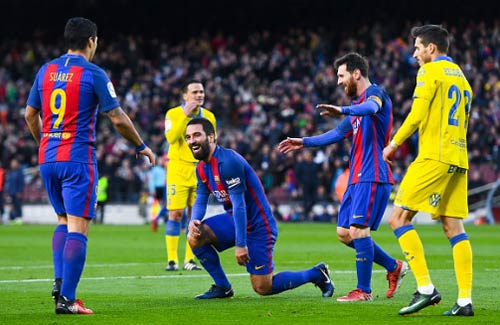 Barcelona - Las Palmas: Đại tiệc 5 bàn thắng - 1