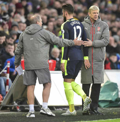 Tin HOT bóng đá tối 15/1: 100 năm mới xuất hiện một Messi - 1