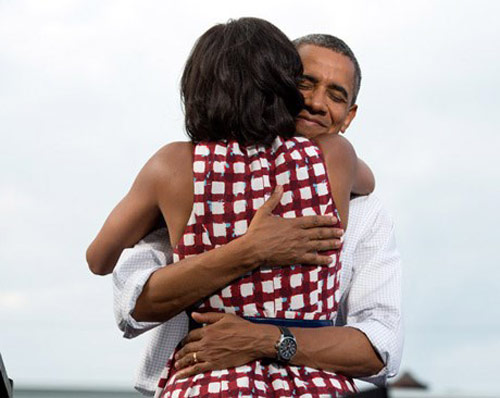 Cách tổng thống Obama chiều vợ khiến chị em ghen tỵ - 1