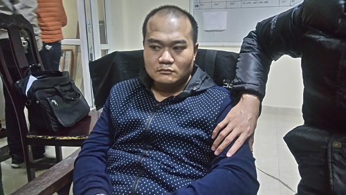 Bắt “trùm” ma tuý TQ cùng 3 khẩu súng, 88 viên đạn - 1