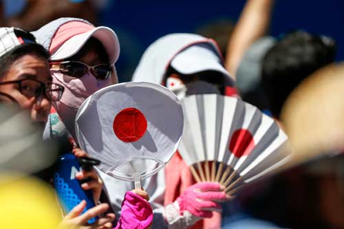 Australian Open ngày 1: Wawrinka khổ chiến 5 set - 7