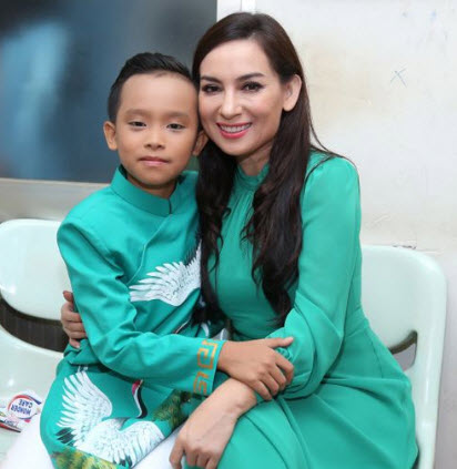 Cuộc sống của Hồ Văn Cường thay đổi nhiều sau nửa năm vào showbiz - 2