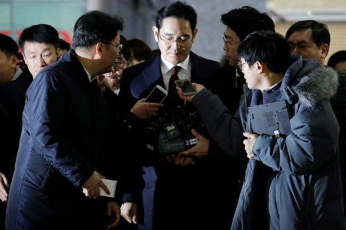 Phó chủ tịch Samsung có nguy cơ bị bắt khẩn cấp vì tham nhũng - 1