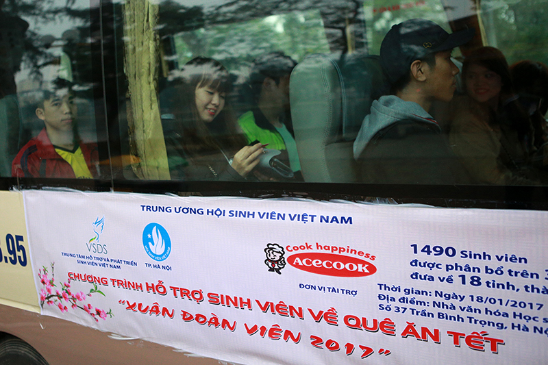 2.000 sinh viên được đi xe miễn phí về quê đón Tết - 6