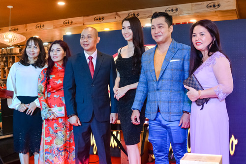 Tưng bừng khai trương thương hiệu Stop Coffee Go tại Sài Gòn - 6