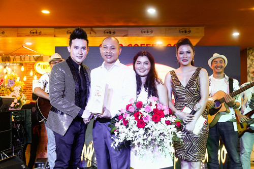 Tưng bừng khai trương thương hiệu Stop Coffee Go tại Sài Gòn - 7