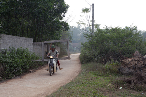 Gặp lại cặp vợ chồng già ăn “bánh đất”, “bánh ngói” ở Vĩnh Phúc - 1