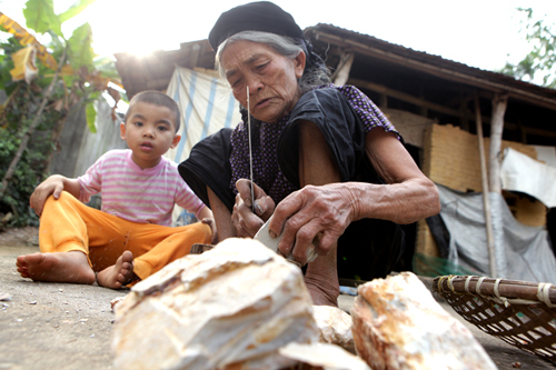 Gặp lại cặp vợ chồng già ăn “bánh đất”, “bánh ngói” ở Vĩnh Phúc - 7