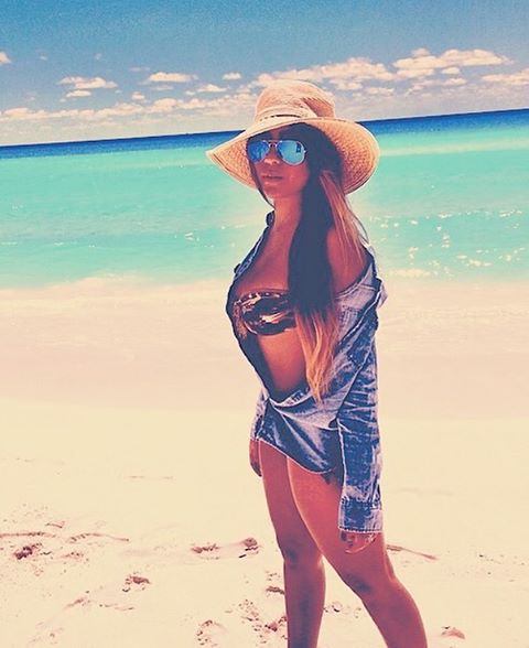 Sắc vóc quá gợi tình của em gái tiền đạo Neymar - 6