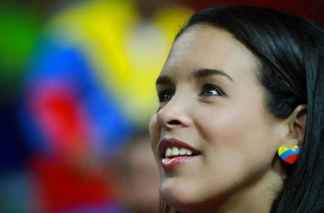 Người đẹp Alejandra Benitez từng thi đấu ở nội dung kiếm chém tại các kỳ Olympic năm 2004, 2008 và 2012.
