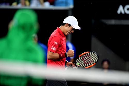 Australian Open ngày 5: Nishikori thẳng tiến, Tomic thua đau - 2