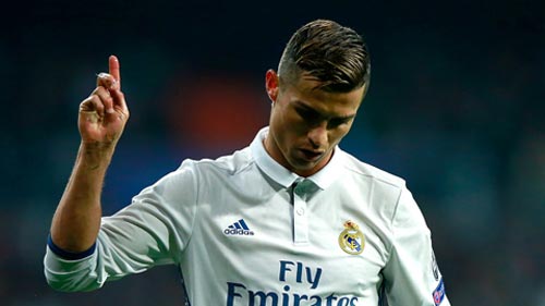 Ronaldo “đổ đèo” phong độ, Real hết đường dựa dẫm - 1