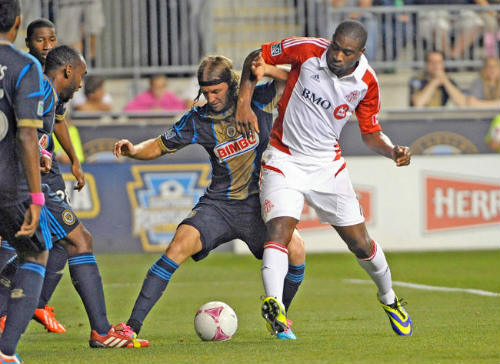 Trăm kí ghi bàn sòn sòn: Rô “béo” cũng chào thua - 4