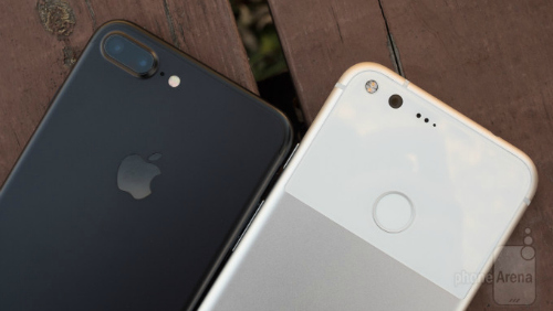 5 yếu tố giúp Google Pixel XL thắng thế trước iPhone 7 Plus - 1
